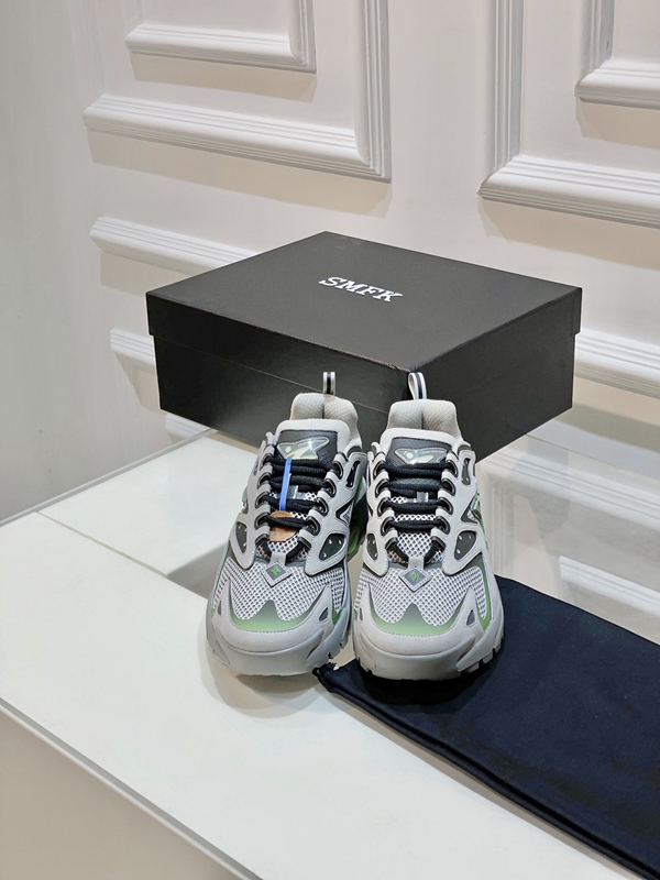 ルイヴィトン靴側面デザイン